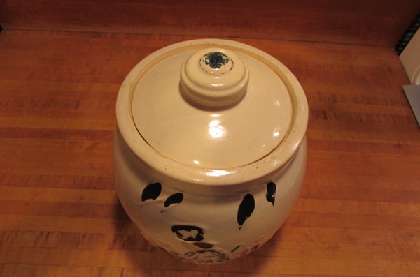 VINTAGE 1940's EARLY MCCOY POTTERY PAINTED DUTCH BOY COOKIE JAR