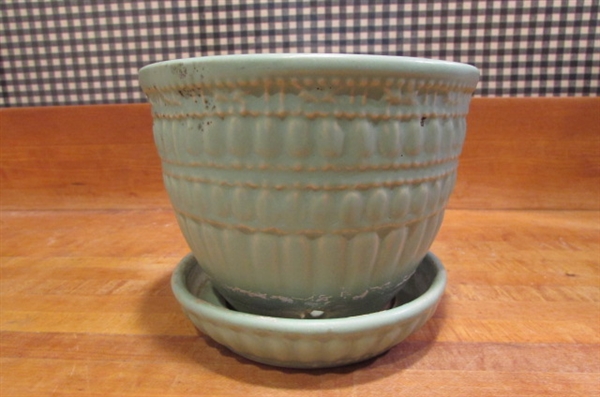 3 GREEN MCCOY PLANTERS