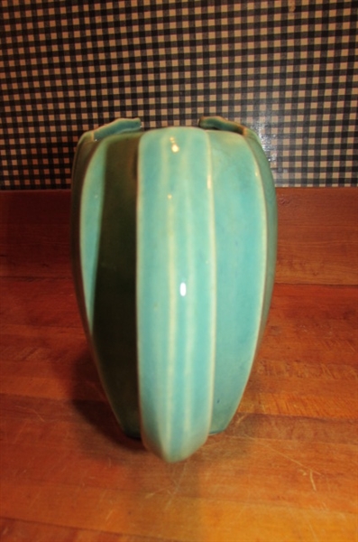 VINTAGE MCCOY CHRYSANTHEMUM VASE & PITCHER VASE