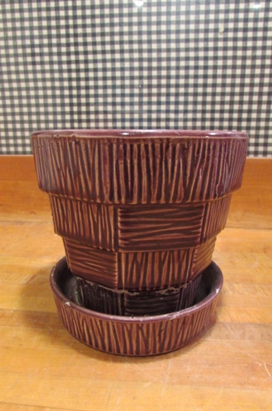 3 SMALL VINTAGE MCCOY PLANTERS