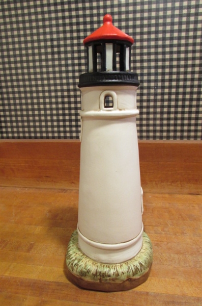 LEFTON LIGHTED HECETA HEAD LIGHTHOUSE & OLD SPICE LIGHTHOUSE DECANTER