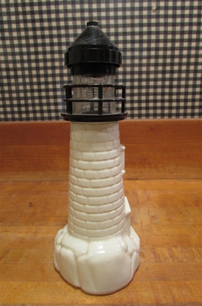 LEFTON LIGHTED HECETA HEAD LIGHTHOUSE & OLD SPICE LIGHTHOUSE DECANTER