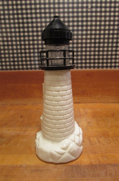 LEFTON LIGHTED HECETA HEAD LIGHTHOUSE & OLD SPICE LIGHTHOUSE DECANTER