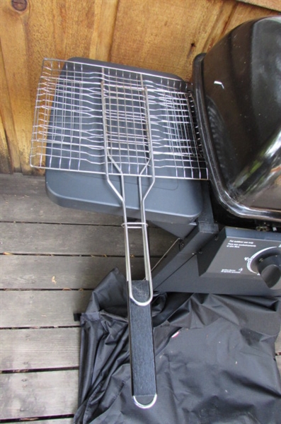 SMALL PROPANE BBQ WITH COVER & ACCESSORIES