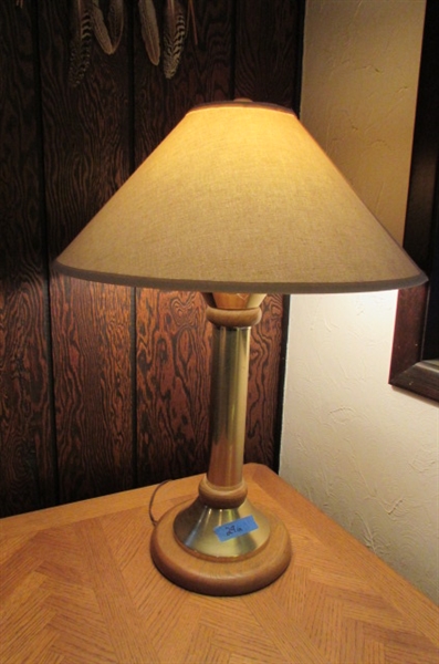 SOLID WOOD SIDE TABLE WITH BRASS & WOOD TABLE LAMP, COASTERS & MORE