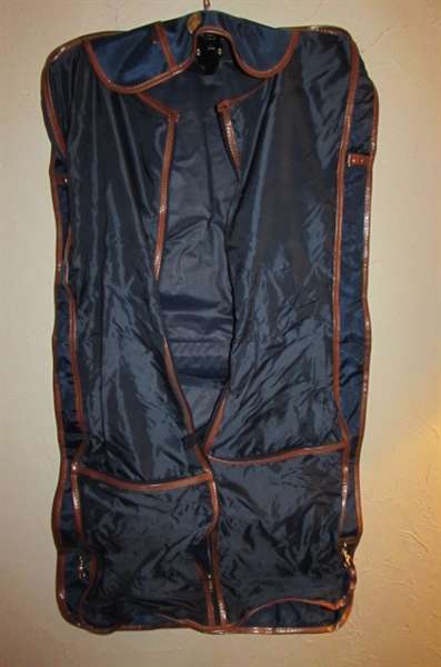 SOFT SIDED JAGUAR LUGGAGE, VINYL AMERICAN TOURISTER & JORDACHE TOTES