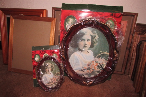 ASSORTED PICTURE FRAMES