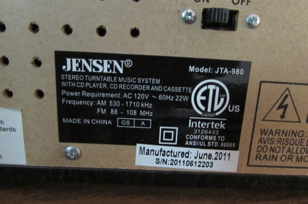 SMALL JENSEN STEREO/TURNTABLE/CD PLAYER/CASSETTE PLAYER