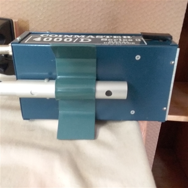 WHITES COINMASTER METAL DETECTOR 