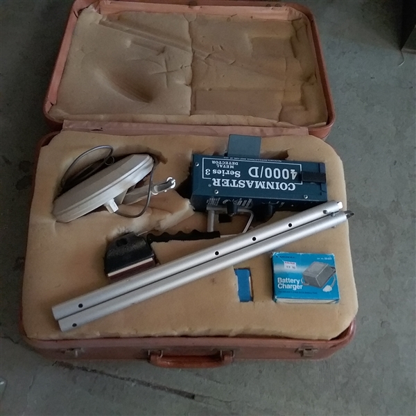 WHITES COINMASTER METAL DETECTOR 