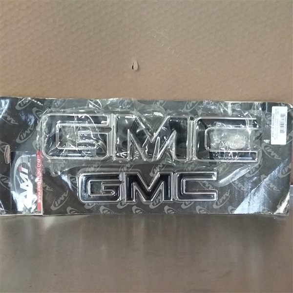 GMC GRILLE AND LIFTGATE EMBLEMS