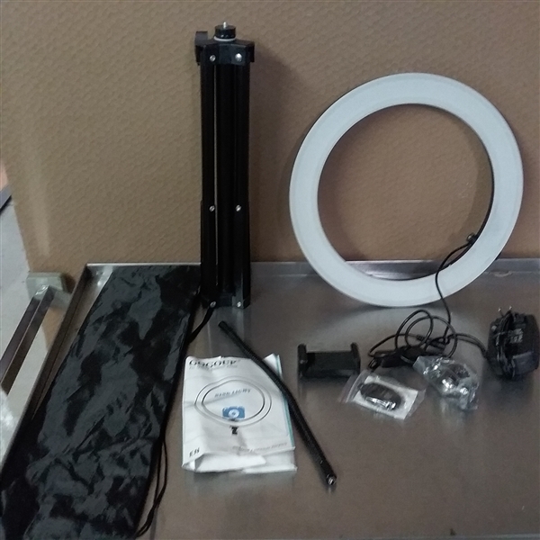 12 RING LIGHT