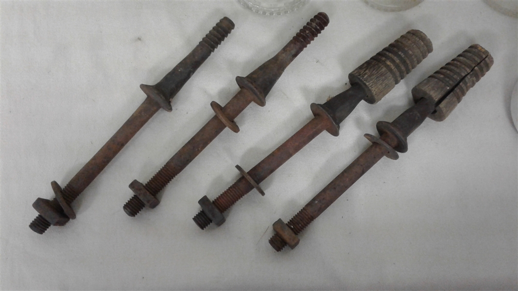 LOT OF VINTAGE INSULATORS