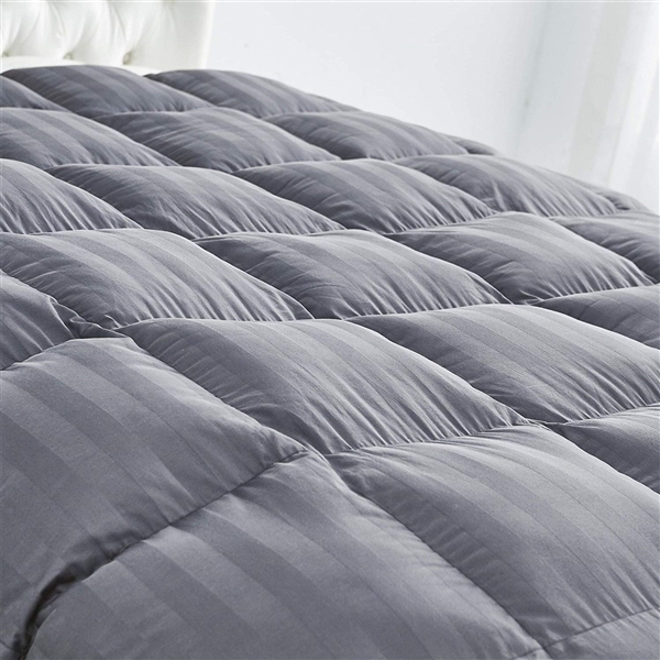 KING SIZE DOWN COMFORTER 