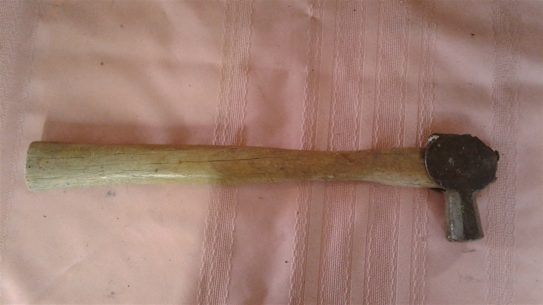 HAND TOOLS AND AXE