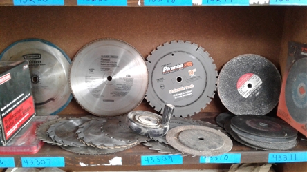 MOULDING HEAD CUTTER SET, SAW BLADES, AND MISC WHEELS