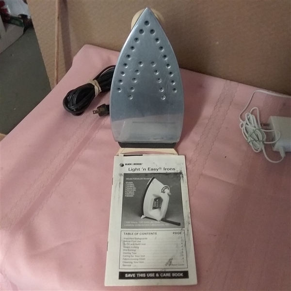 BLACK &DECKER IRON AND CORDLESS BLACK & DECKER  HAND VAC