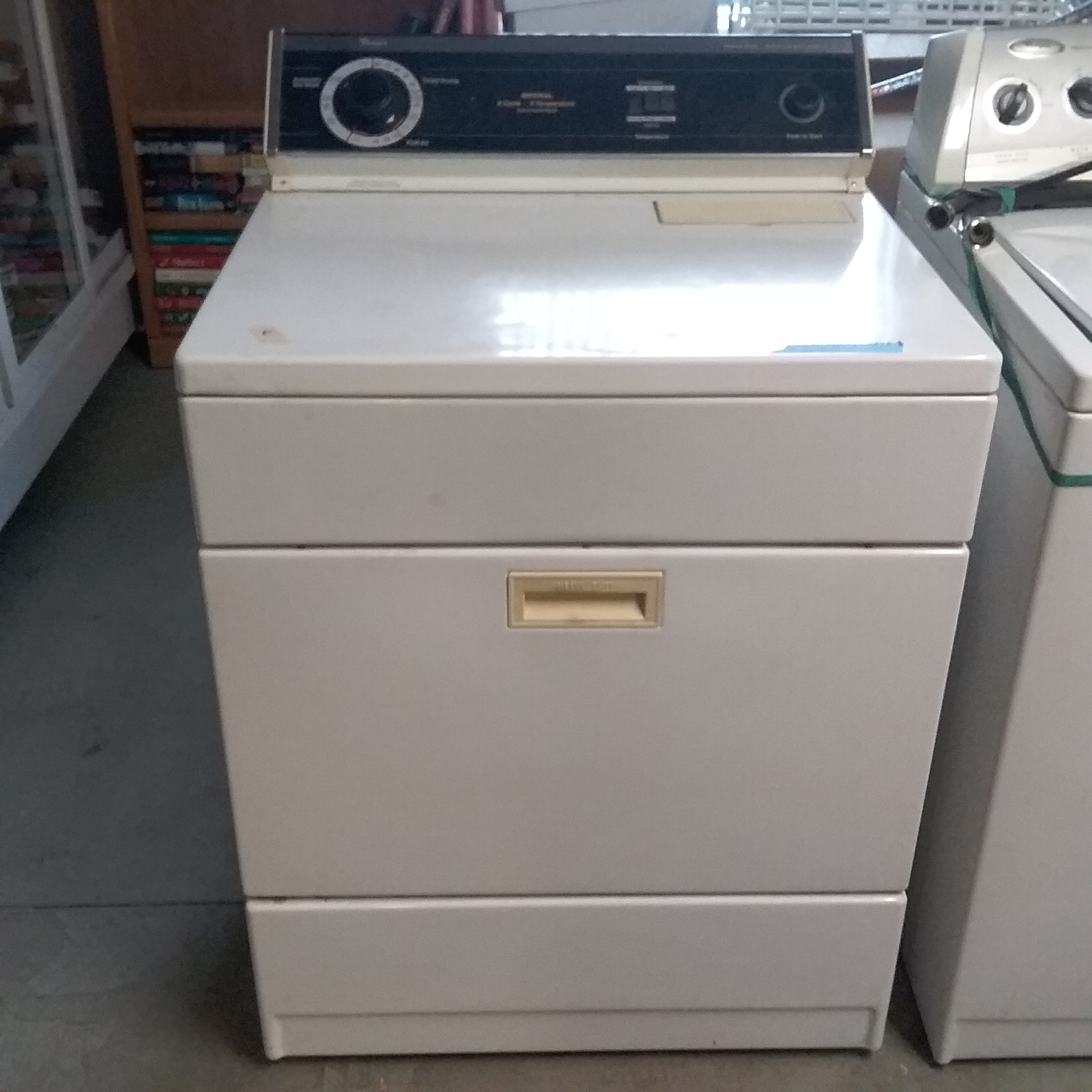 Lot Detail WHIRLPOOL IMPERIAL HEAVY DUTY EXTRA LARGE CAPACITY