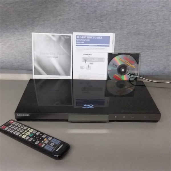 Samsung Blu-ray Disc Player with Remote