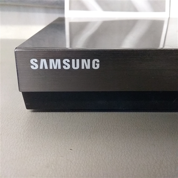 Samsung Blu-ray Disc Player with Remote