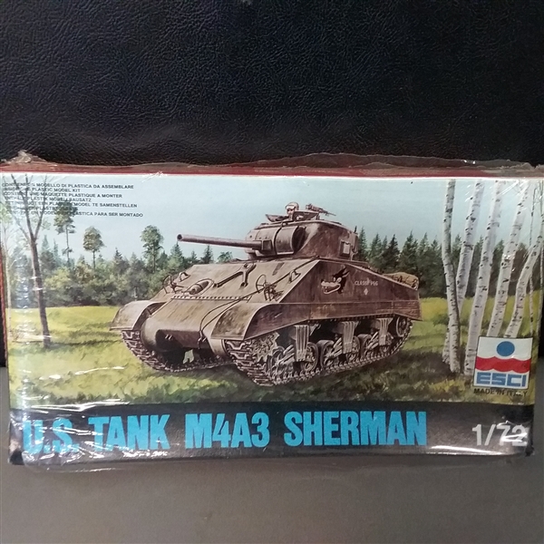 Lot of 9 Vintage Model Sets Military Vehicles