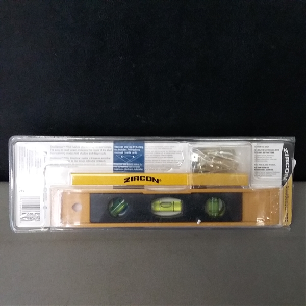 Zircon StudSensor HD55 Stud Finder Plus 9 level & Picture Hanging Kit
