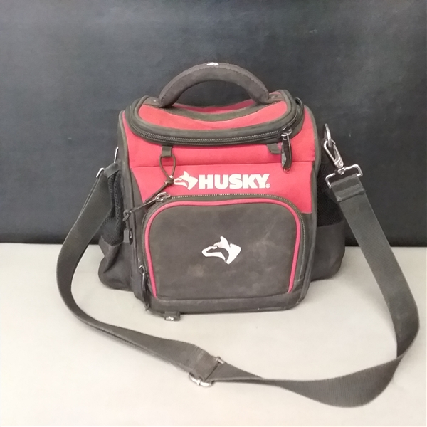Husky 9 in. Lunch Box Bag