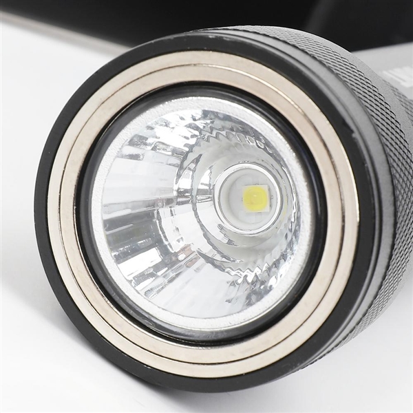 Defiant 350 Lumens LED Foldable Aluminum Utility Light