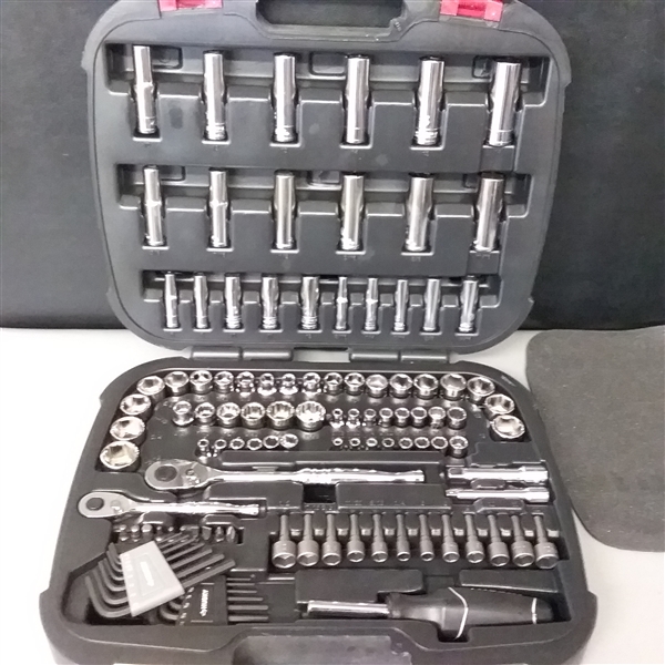 Husky Mechanics Tool Set (111-Piece)