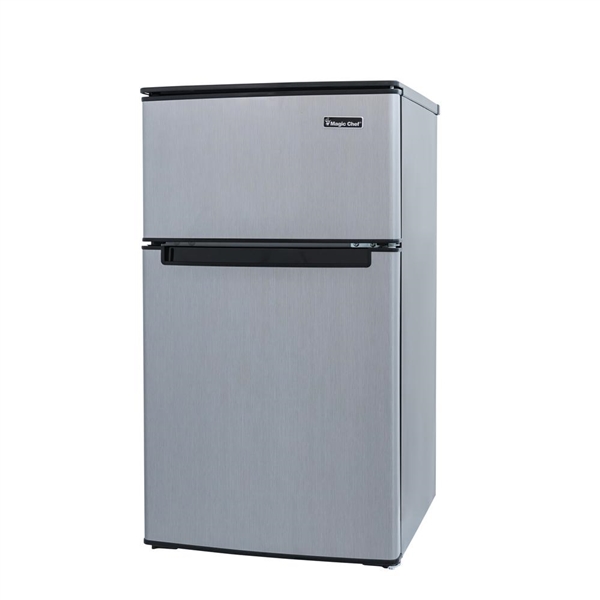 MAGIC CHEF 3.1 CU. FT. MINI FRIDGE