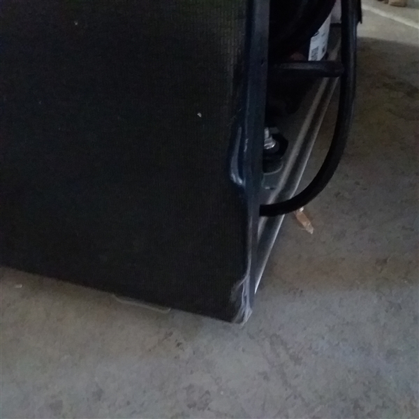 MAGIC CHEF 3.1 CU. FT. MINI FRIDGE