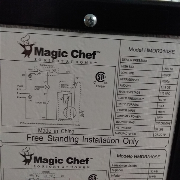 MAGIC CHEF 3.1 CU. FT. MINI FRIDGE