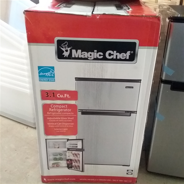 MAGIC CHEF 3.1 CU. FT. MINI FRIDGE