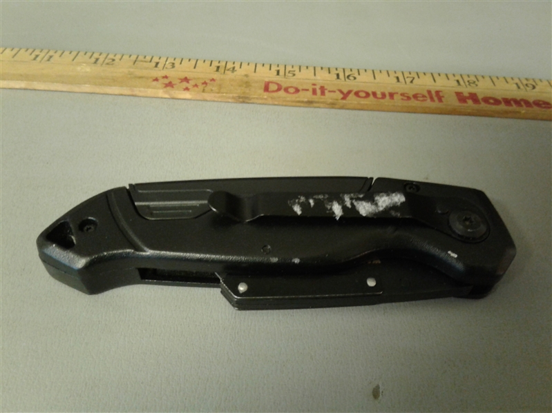 Husky Pro Folding Utility Knife