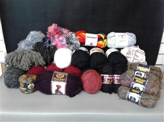 Yarn: Chunky and Specialty Yarns 30+ Skeins