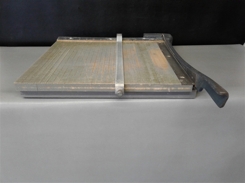 15 GUILLOTINE PAPER CUTTER