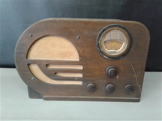 Antique Philco Model 38-10T (38-10) "Bullet" Table Radio (1938)