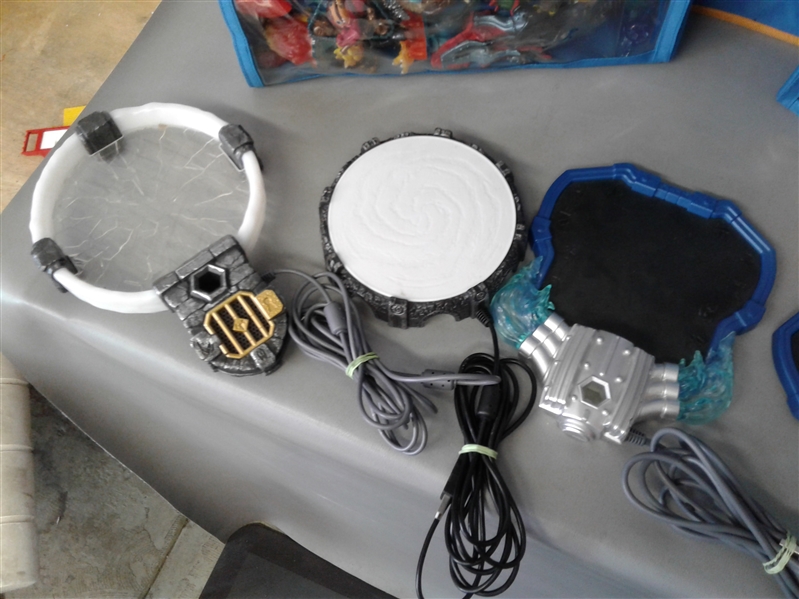 Skylanders figurines, Portals & games for Wii game console