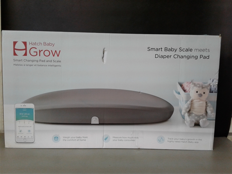 Hatch Baby Grow Smart Changing Pad and Scale