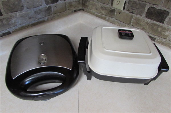 WAFFLE IRON & ELECTRIC SKILLET