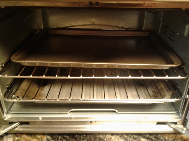 Double Door Oster Toaster Oven, Baking Pans, and Cookie Sheets