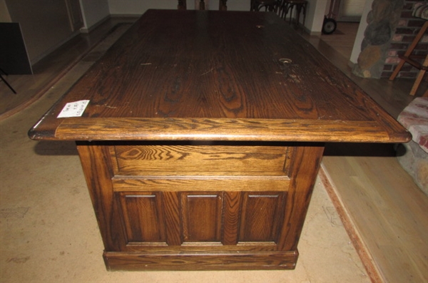 LARGE SOLID WOOD EXECUTIVE DESK