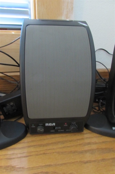 3 RCA WIRELESS SPEAKERS & 2 TRANSMITTERS