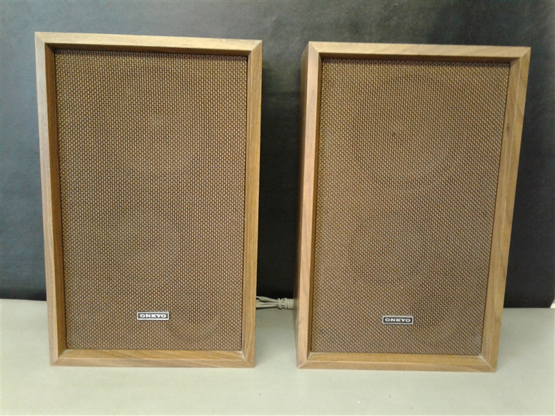 Pair of Onkyo Speakers