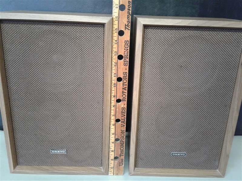 Pair of Onkyo Speakers