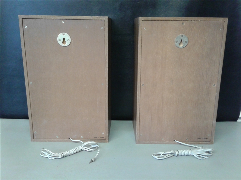 Pair of Onkyo Speakers