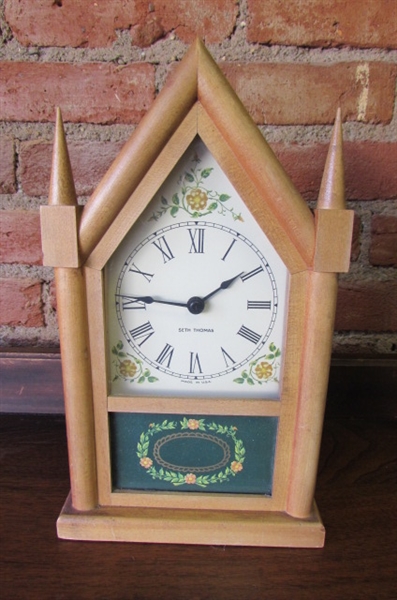 VINTAGE 1960'S MINI SETH THOMAS 8-DAY STEEPLE CLOCK (82)