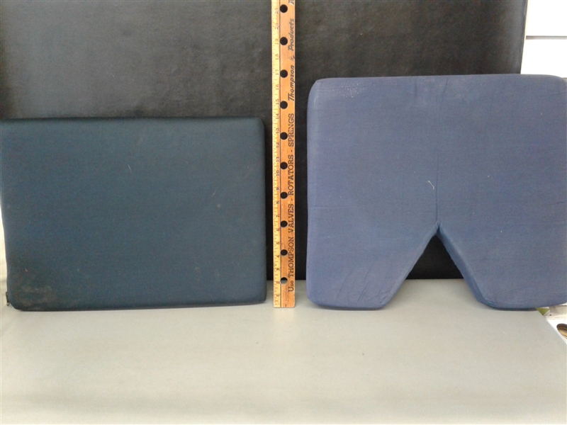 2 Foam Pads
