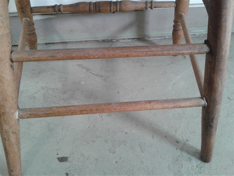 Vintage Oak Saloon Chair W/Cushion