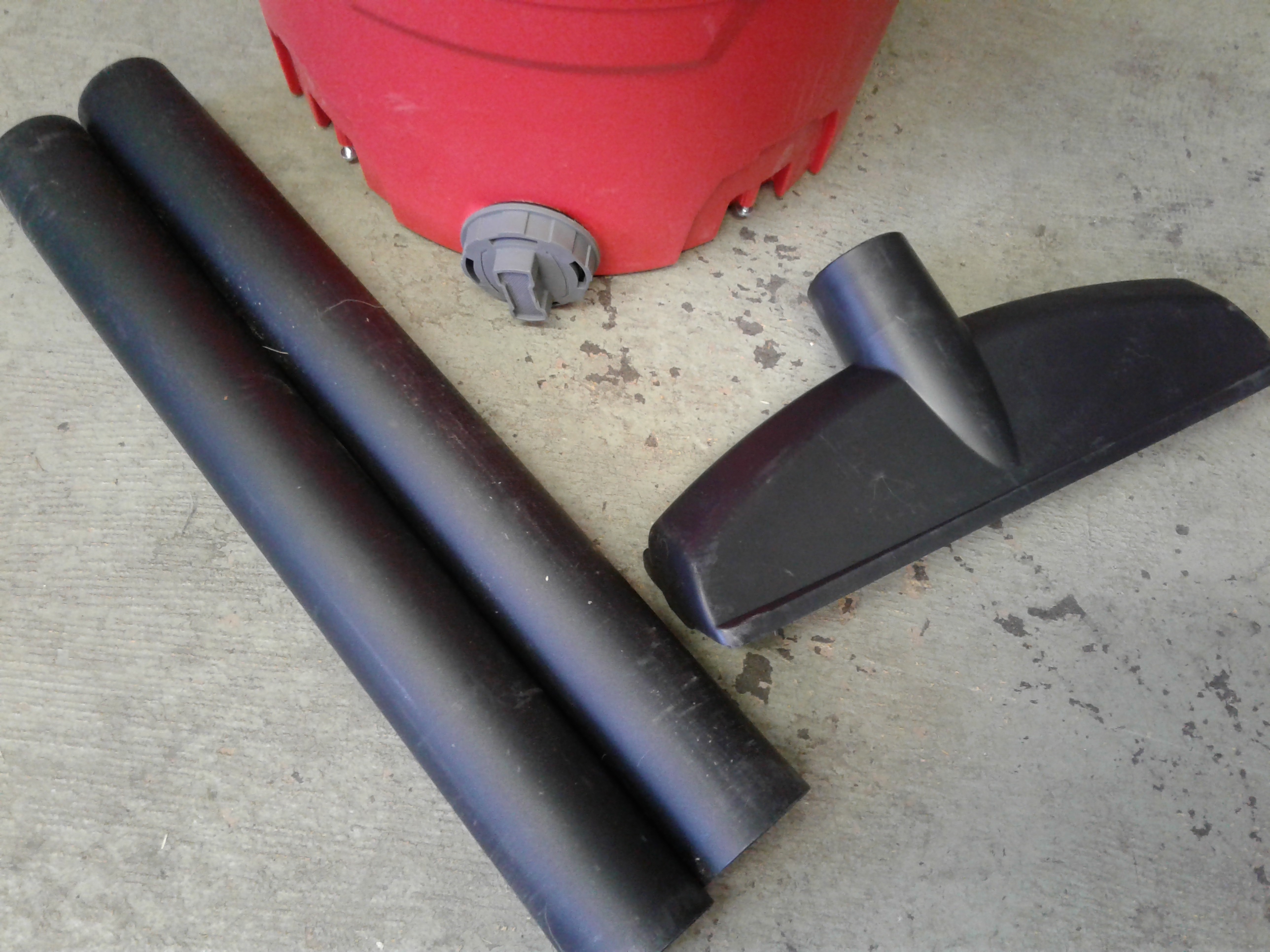 Lot Detail Craftsman 12 Gallon Wet/Dry Vac